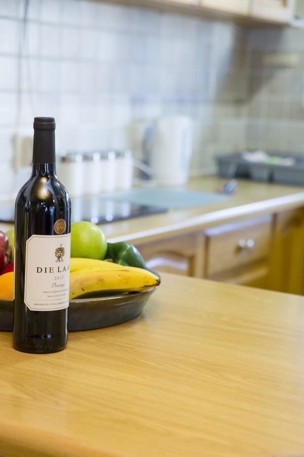 Eikepark Self Catering Apartment Стеленбош Екстериор снимка